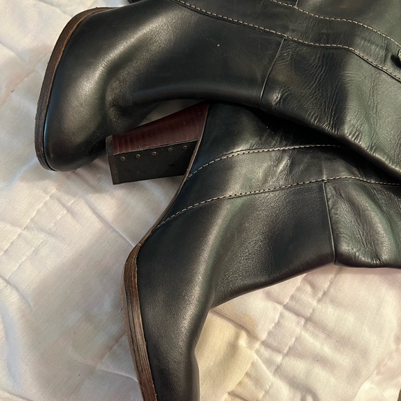 Lucky Brand boots, size 8.5 - Picture 2 of 9